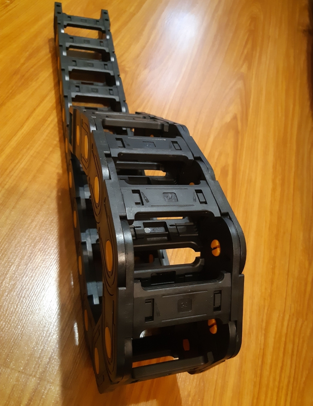 Гибкие кабель-каналы